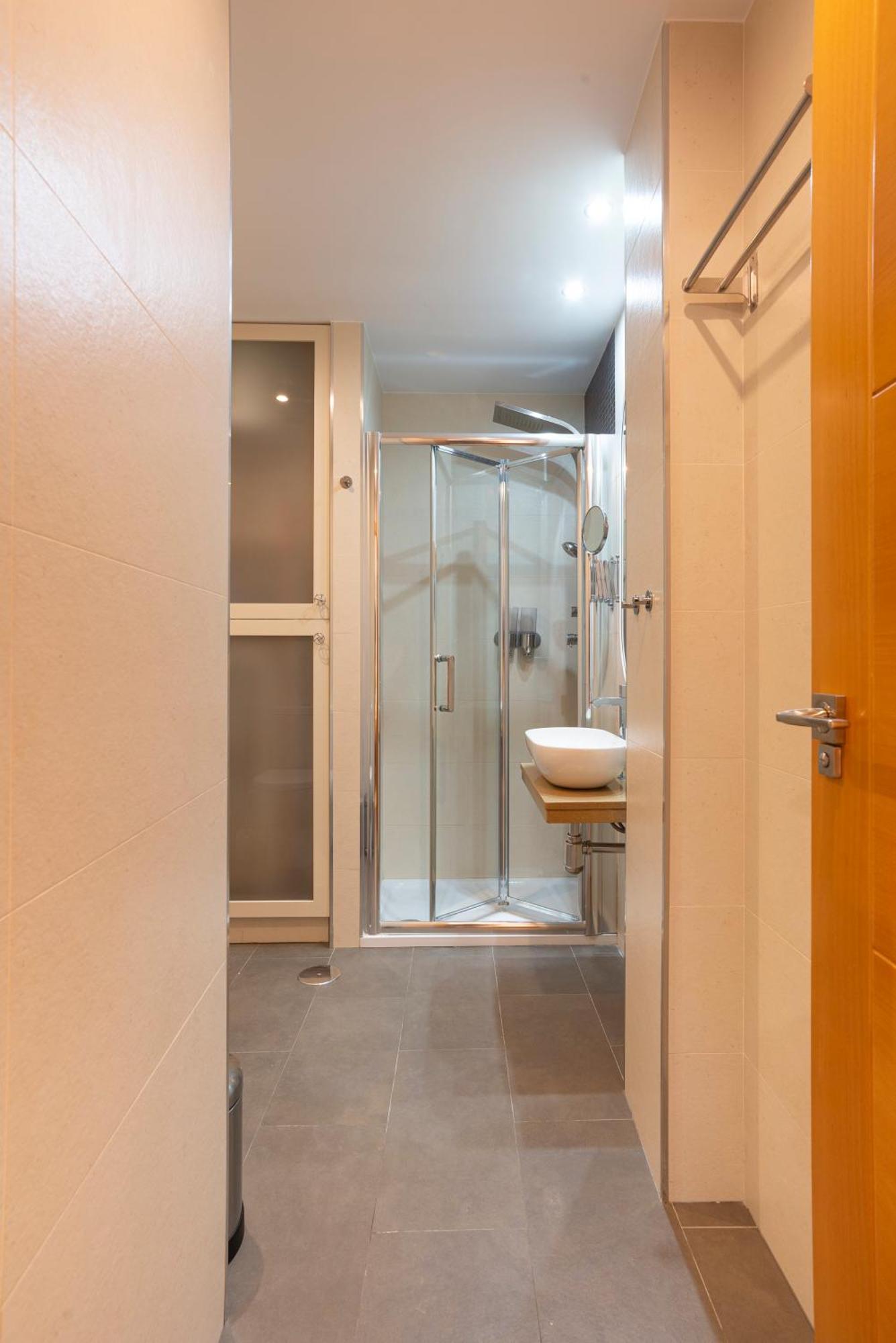 Apartment & Pool In Malaga City Center Экстерьер фото